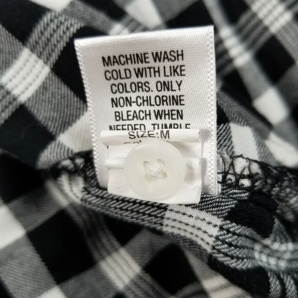 Croft & Barrow Button Up Shirt Women's Medium M Black White Plaid Flannel Cotton